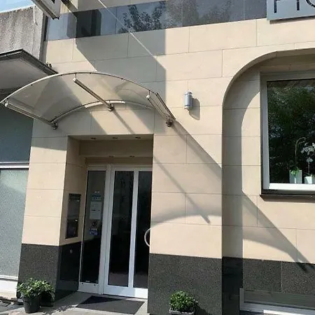 Otel Zur Krone 3*