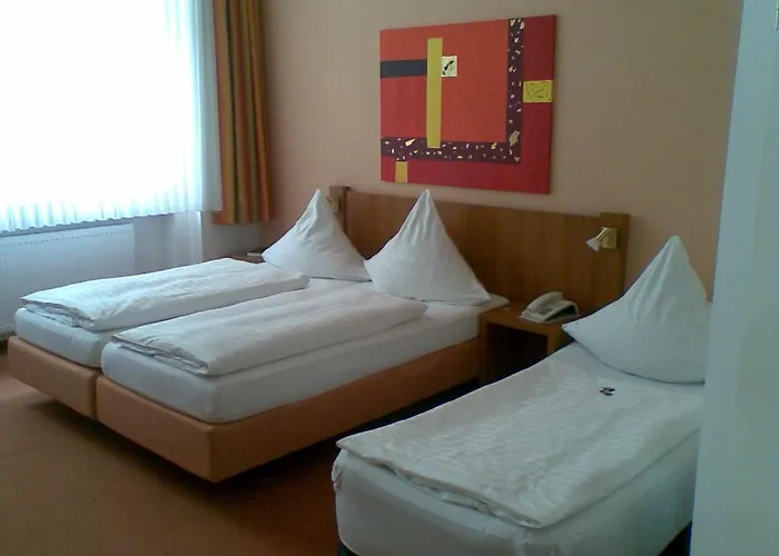 Zur Krone Отель 3*